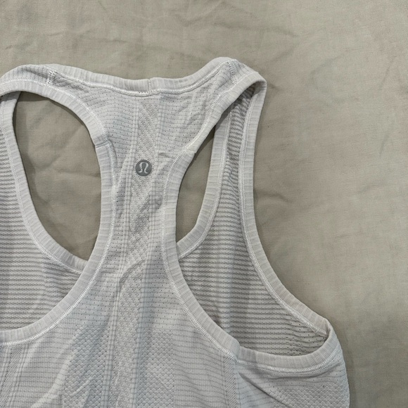 Lulu lemon tank - Picture 2 of 2